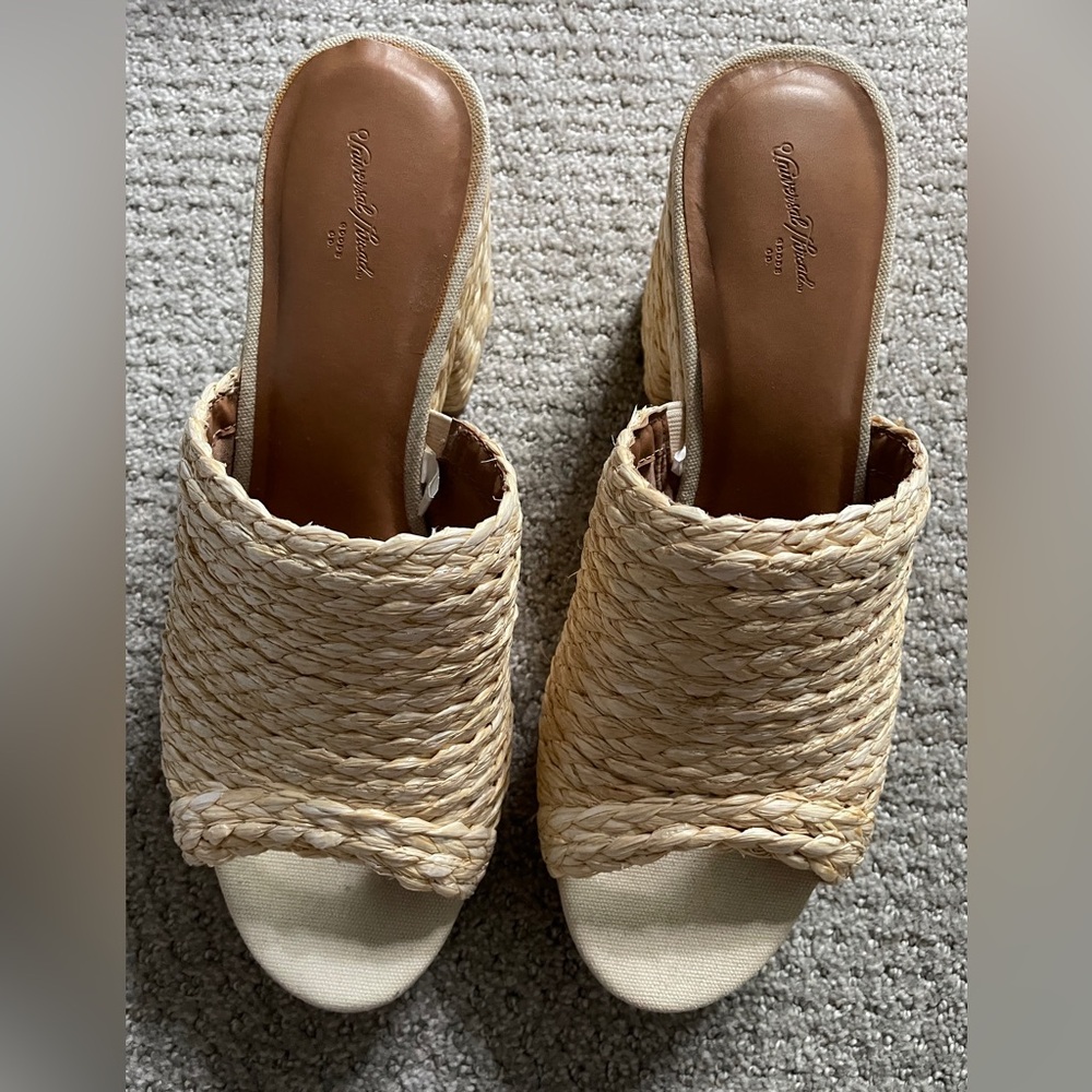 Universal Thread Nessa Rafia Platform Heels - Picture 6 of 7